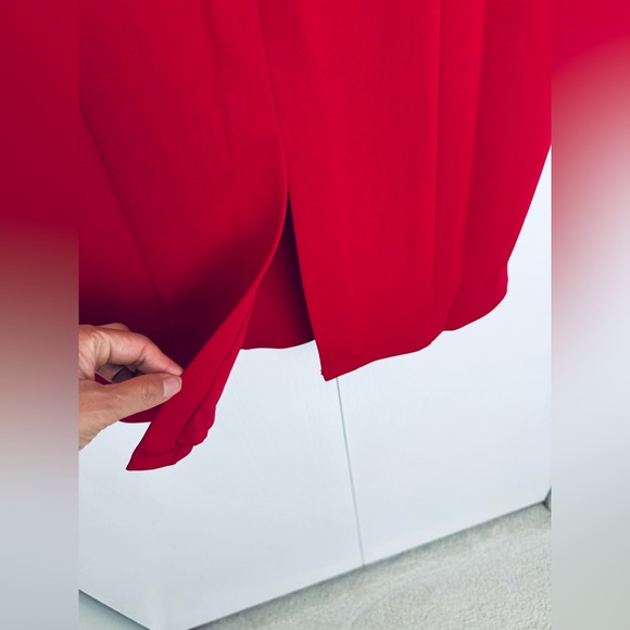 Donna Morgan Maggy keyhole long sleeves sheath dress cherry red US 6 Small - Picture 10 of 12